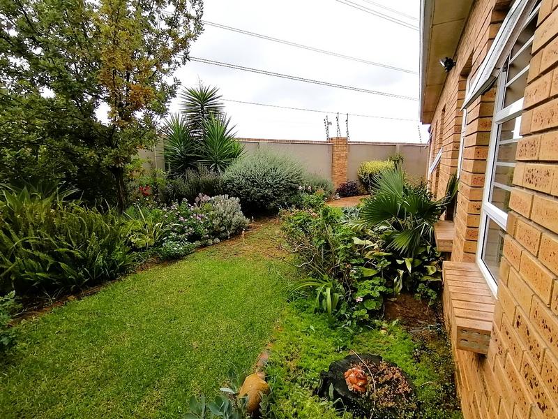 2 Bedroom Property for Sale in Sonkring Western Cape